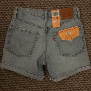 NWT — Levi’s 501 Shorts